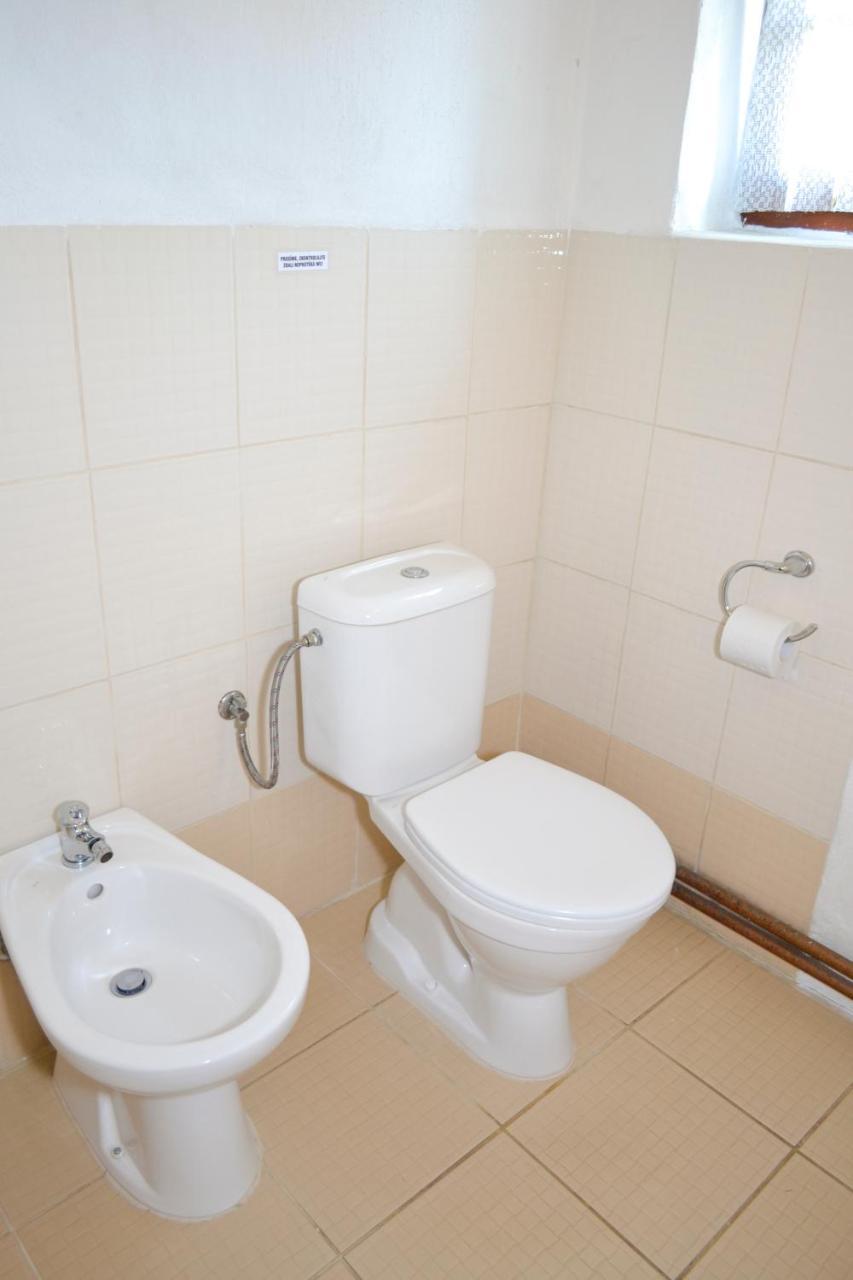 Ferienwohnung Blazkuv Statek Malsice Exterior foto