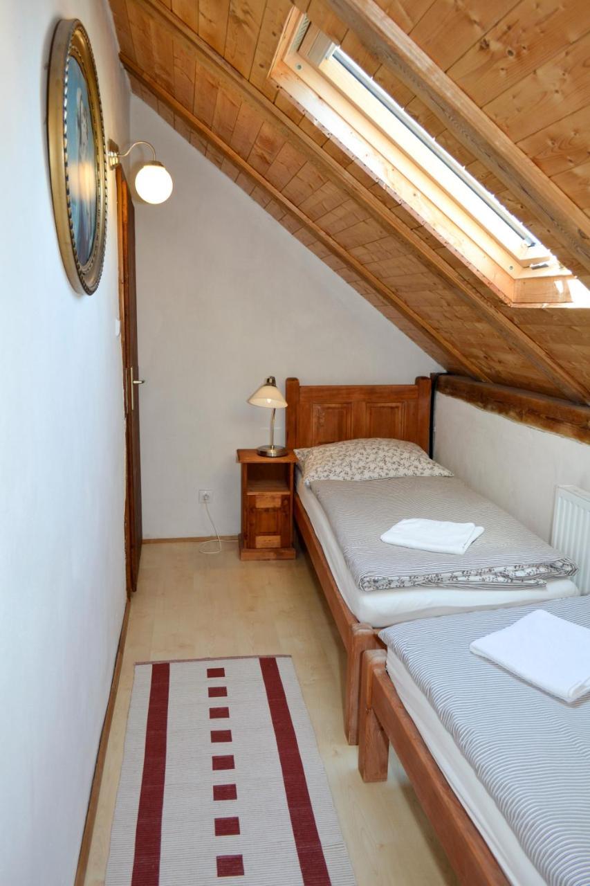 Ferienwohnung Blazkuv Statek Malsice Exterior foto